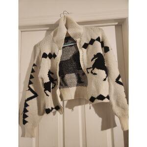 Rue 21 Women's Sweater Hoodie White With Horses S